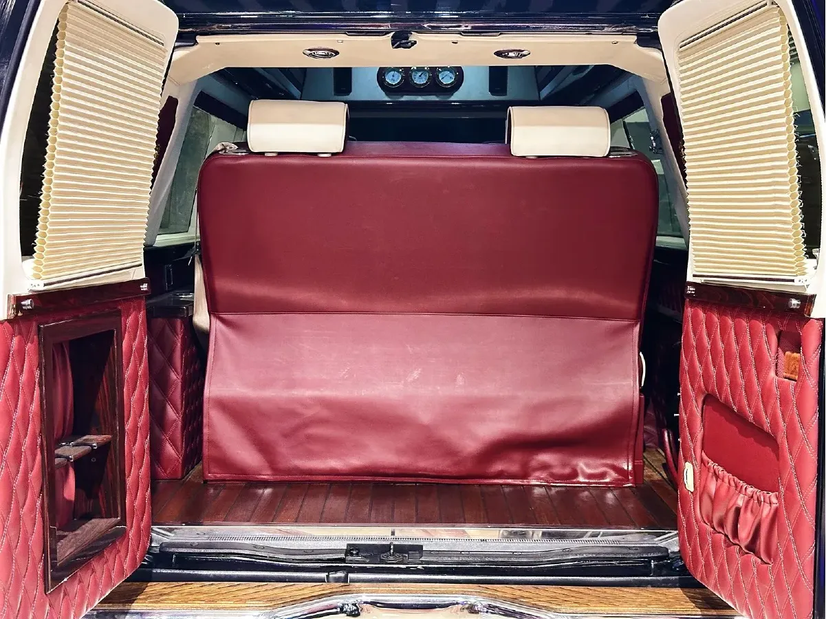 2011 Ford E350 5.4L 258HP V8 5AT,autocango,china used car exporter,china ev exporter,chinese used car exporter,chinese used ev exporter