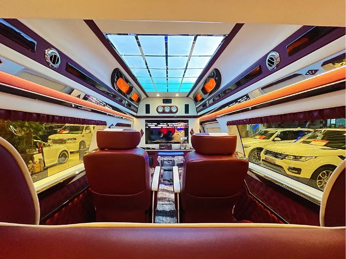 2011 Ford E350 5.4L 258HP V8 5AT,autocango,china used car exporter,china ev exporter,chinese used car exporter,chinese used ev exporter