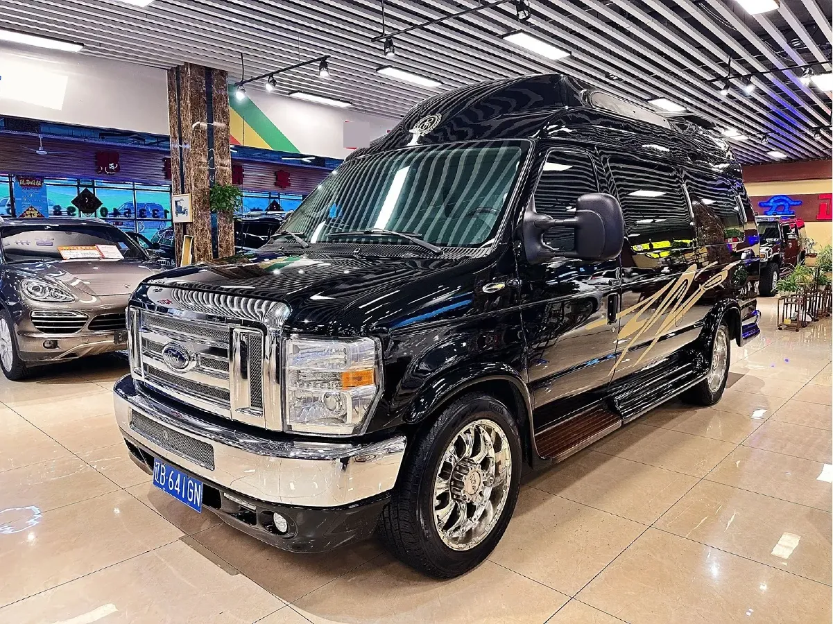 2011 Ford E350 5.4L 258HP V8 5AT,autocango,china used car exporter,china ev exporter,chinese used car exporter,chinese used ev exporter