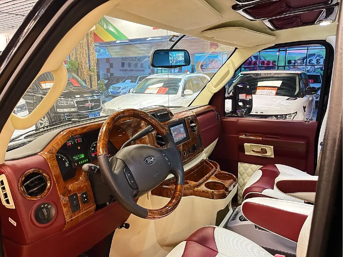 2011 Ford E350 5.4L 258HP V8 5AT,autocango,china used car exporter,china ev exporter,chinese used car exporter,chinese used ev exporter