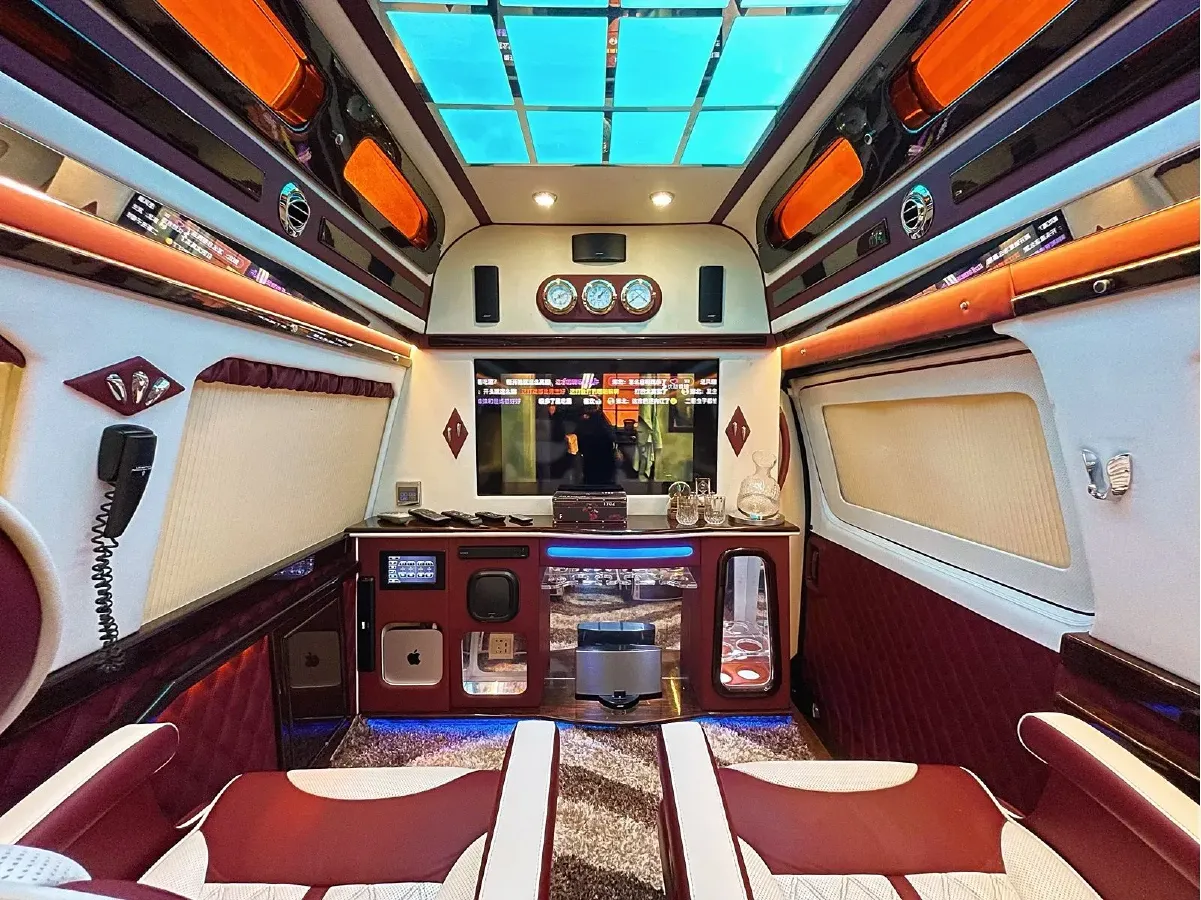 2011 Ford E350 5.4L 258HP V8 5AT,autocango,china used car exporter,china ev exporter,chinese used car exporter,chinese used ev exporter