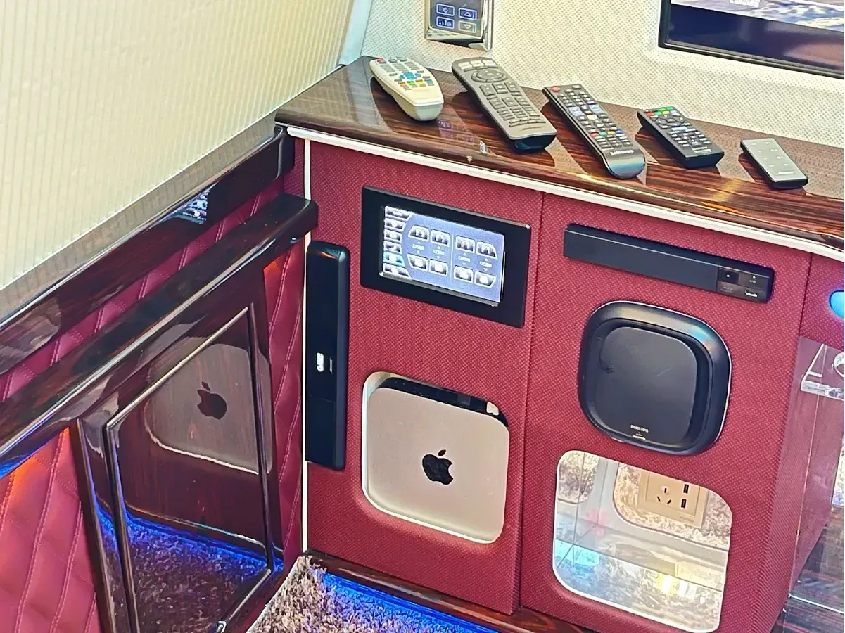 2011 Ford E350 5.4L 258HP V8 5AT,autocango,china used car exporter,china ev exporter,chinese used car exporter,chinese used ev exporter