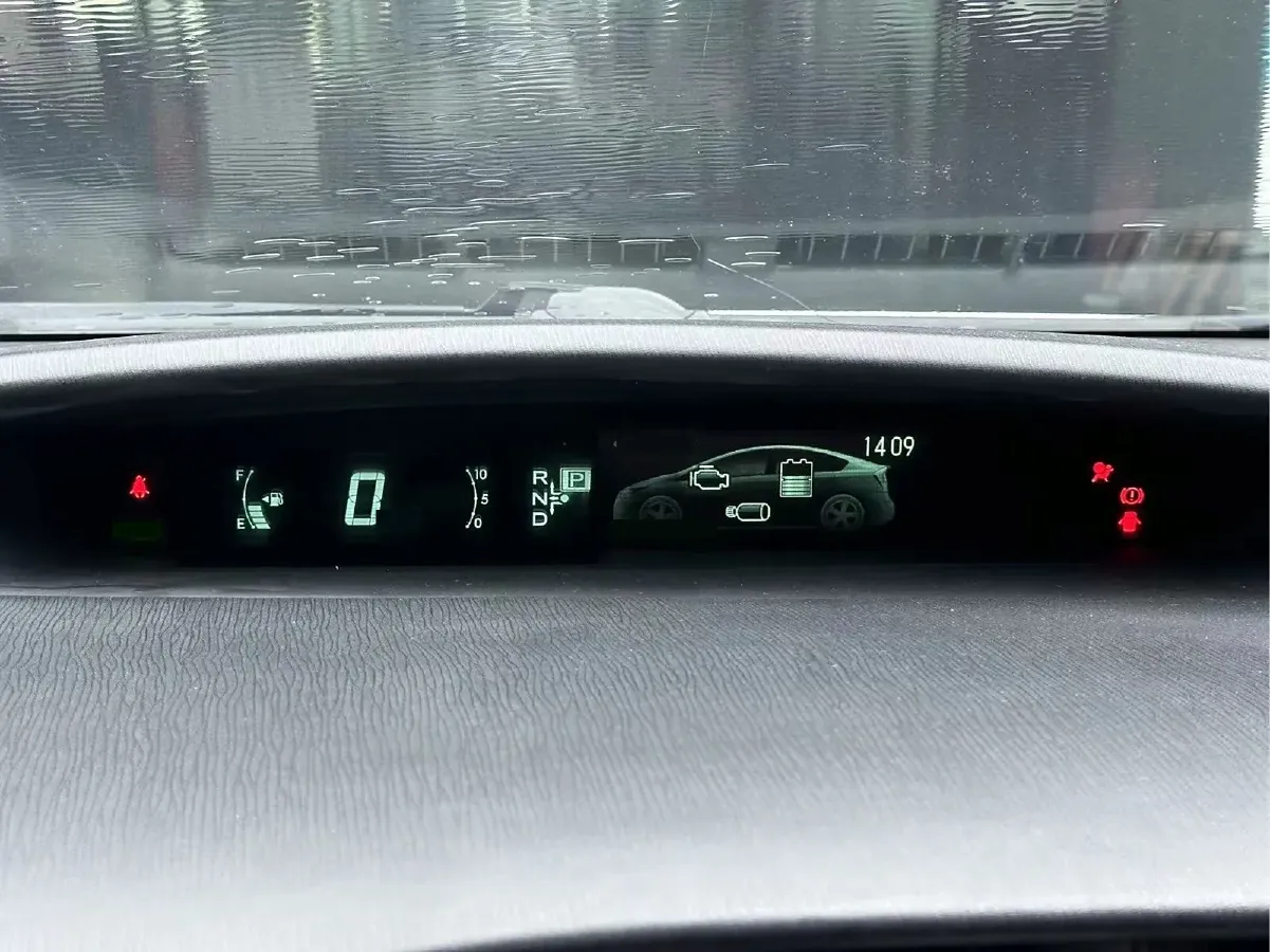 2012 Toyota Prius 1.8L 99HP L4 E-CVT Hybrid,autocango,china used car exporter,china ev exporter,chinese used car exporter,chinese used ev exporter