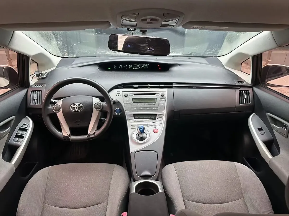 2012 Toyota Prius 1.8L 99HP L4 E-CVT Hybrid,autocango,china used car exporter,china ev exporter,chinese used car exporter,chinese used ev exporter