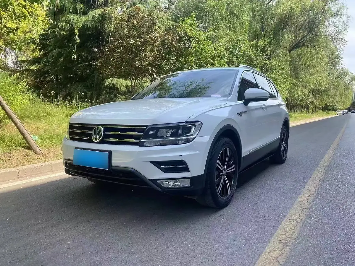 2019 Volkswagen Tiguan L 2.0T 186HP L4 7DCT