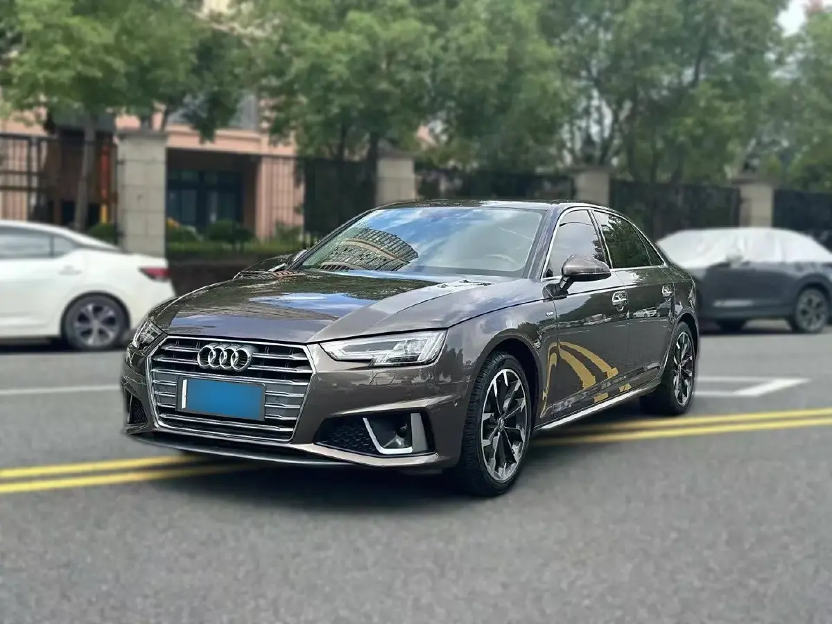 2019 Audi A4L 2.0T 190HP L4 7DCT