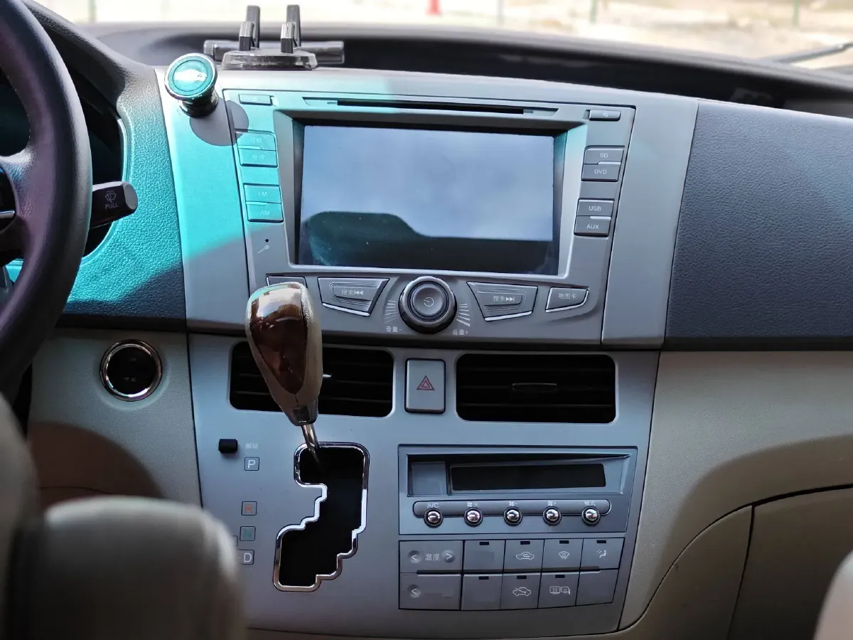 2015 BYD M6 2.4L 167HP L4 6DCT,autocango,china used car exporter,china ev exporter,chinese used car exporter,chinese used ev exporter