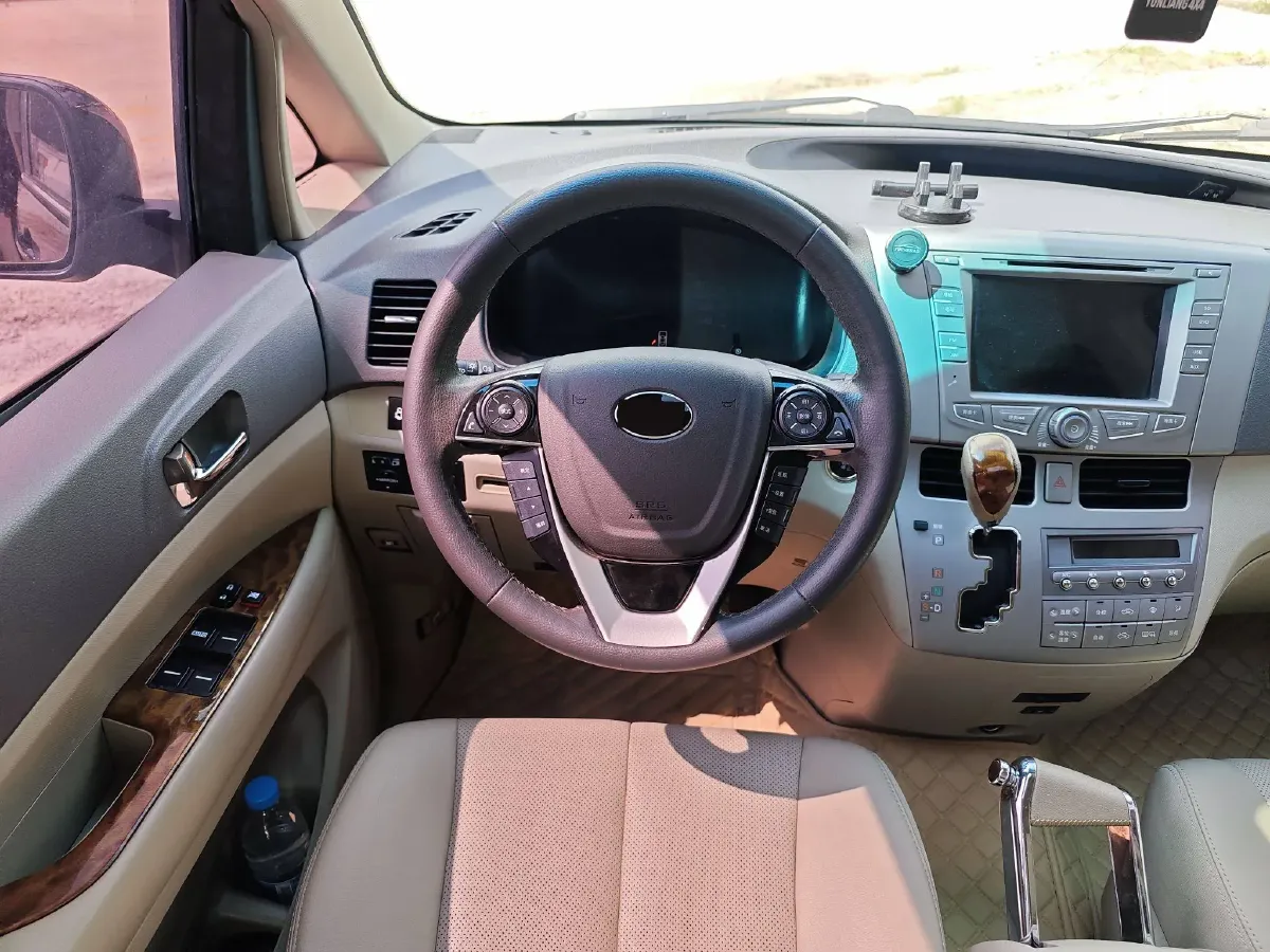 2015 BYD M6 2.4L 167HP L4 6DCT,autocango,china used car exporter,china ev exporter,chinese used car exporter,chinese used ev exporter