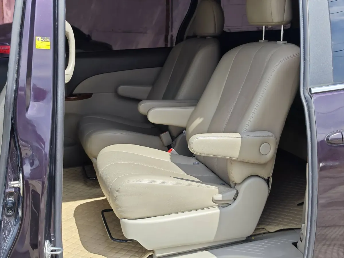 2015 BYD M6 2.4L 167HP L4 6DCT,autocango,china used car exporter,china ev exporter,chinese used car exporter,chinese used ev exporter