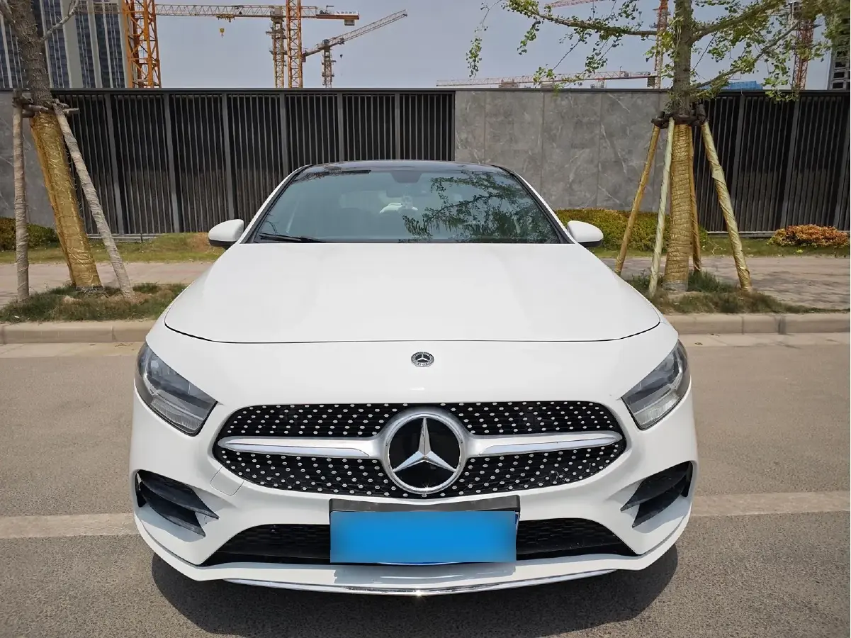 2020 Mercedes-Benz A Class 1.3T 136HP L4 7DCT