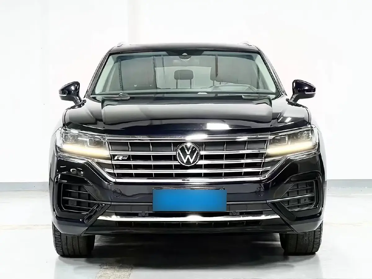 2021 Volkswagen Touareg 2.0T 245HP L4 8AT