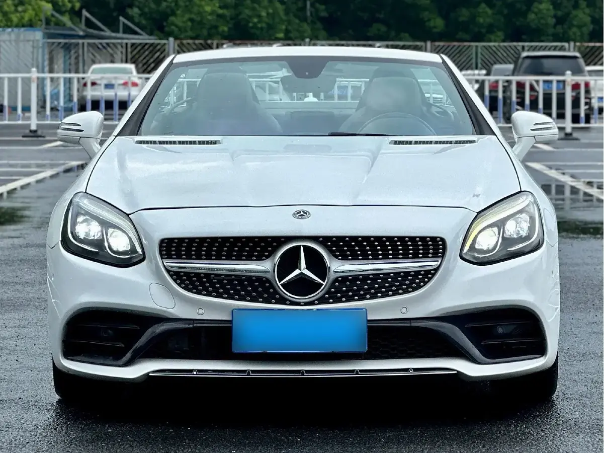 2016 Mercedes-Benz SLC Class 2.0T 184HP L4 9AT