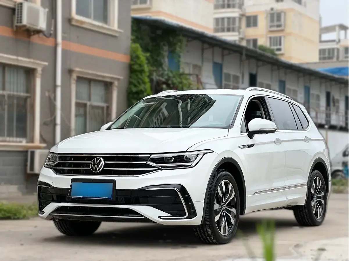 2022 Volkswagen Tiguan L 2.0T 186HP L4 7DCT