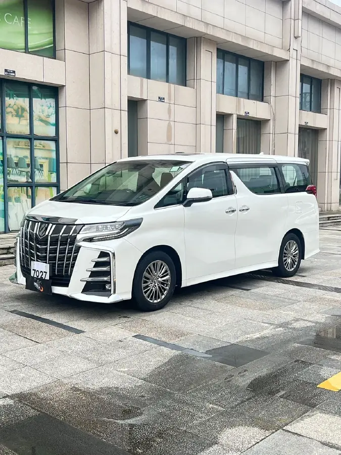 2018 Toyota Alphard 3.5L 275HP V6 6AT