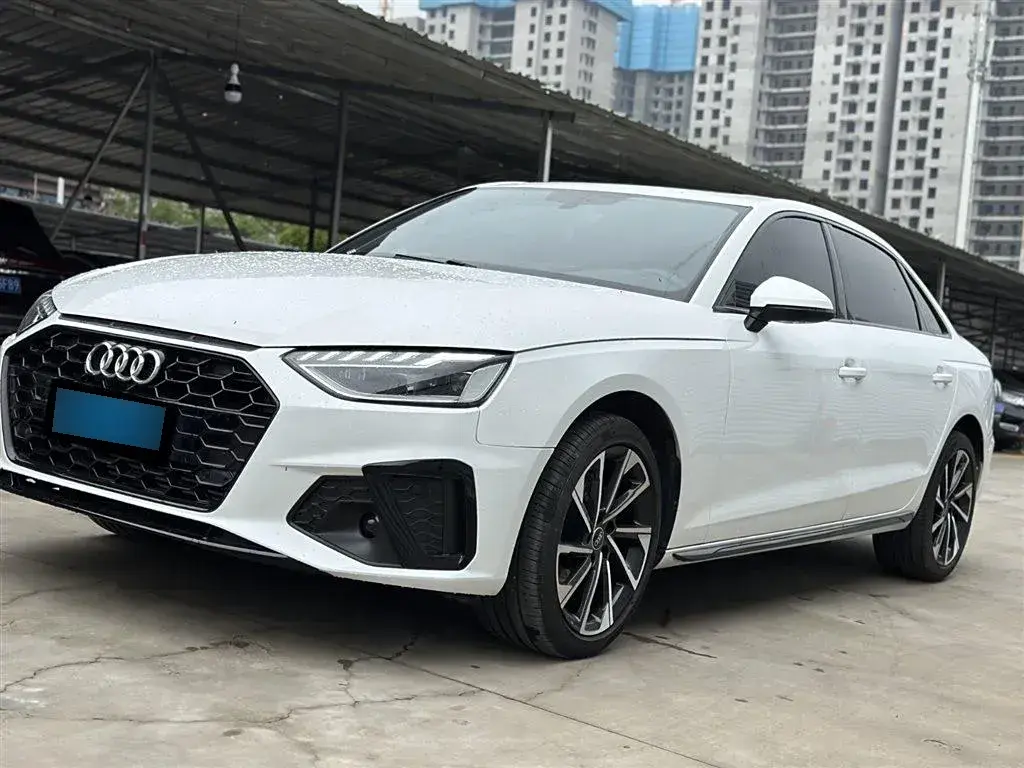 2023 Audi A4L 2.0T 190HP L4 7DCT