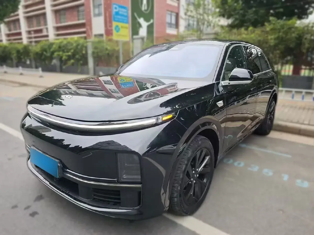 2023 Li L7 Range Extended 154HP REEV 40.9KWH