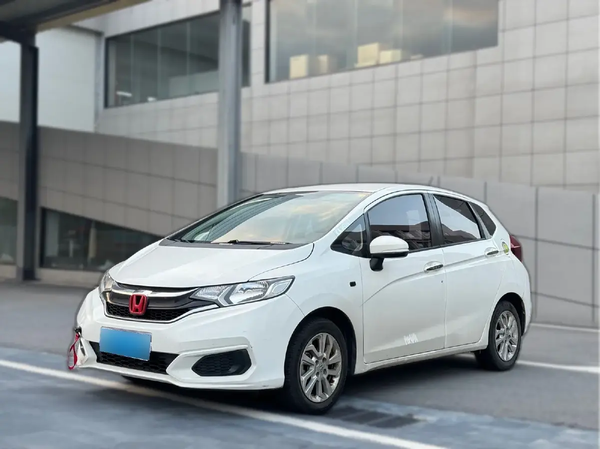 2018 Honda Fit 1.5L 131HP L4 5MT