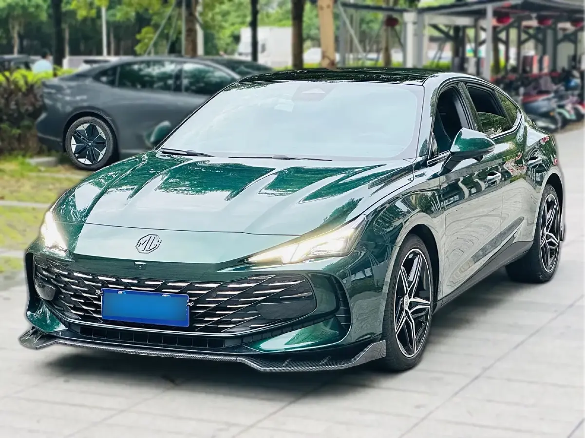 2023 MG 7 2.0T 261HP L4 9AT