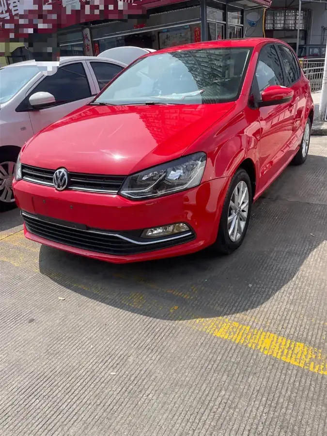 2016 Volkswagen Polo 1.6L 110HP L4 6AT