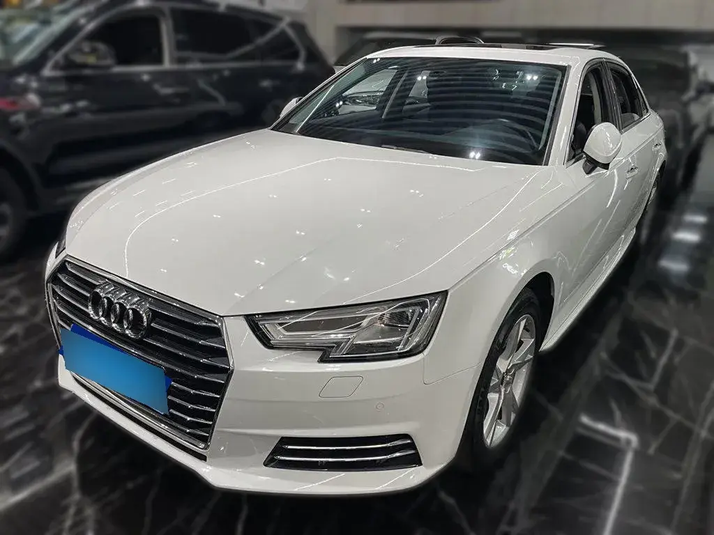 2018 Audi A4L 2.0T 190HP L4 7DCT