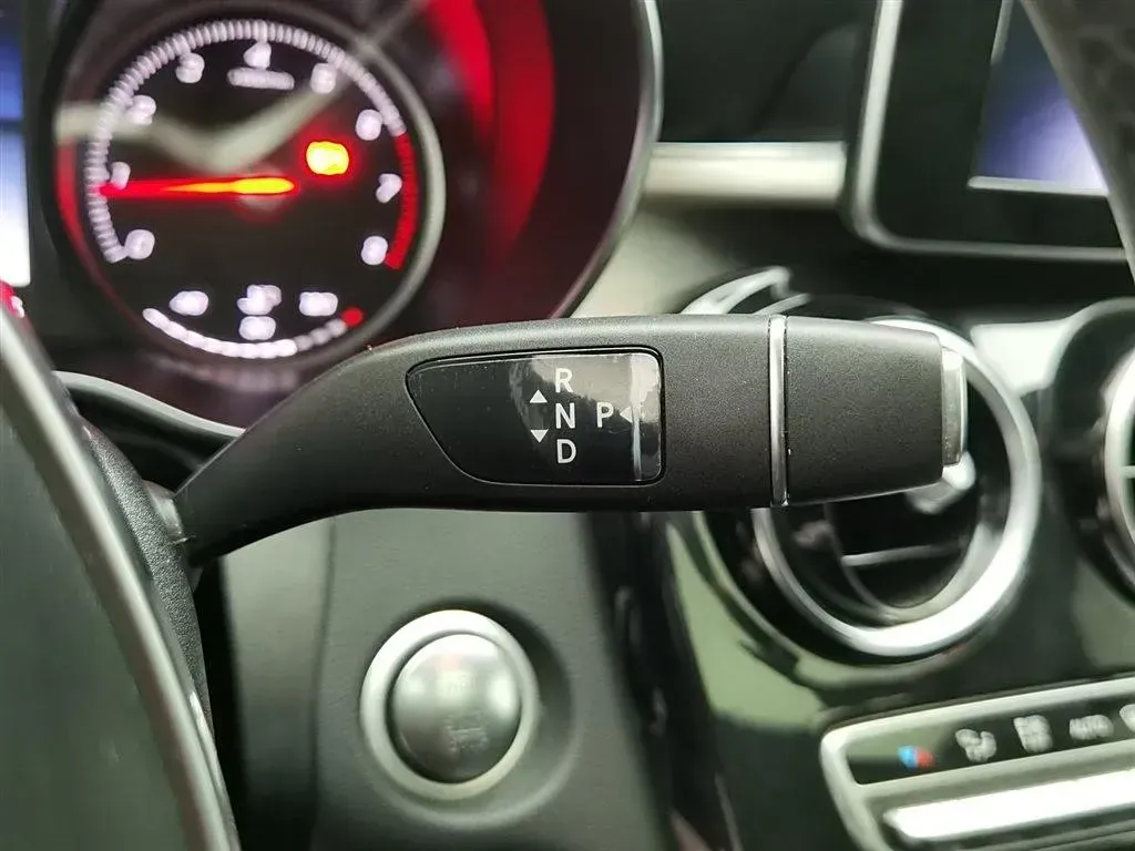 2018 Mercedes-Benz C Class 2.0T 184HP L4 9AT,autocango,china used car exporter,china ev exporter,chinese used car exporter,chinese used ev exporter