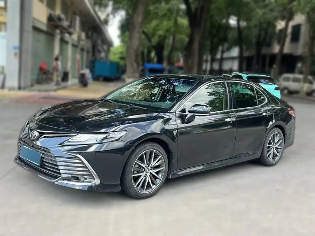 2021 Toyota Camry 2.5L 209HP L4 8AT