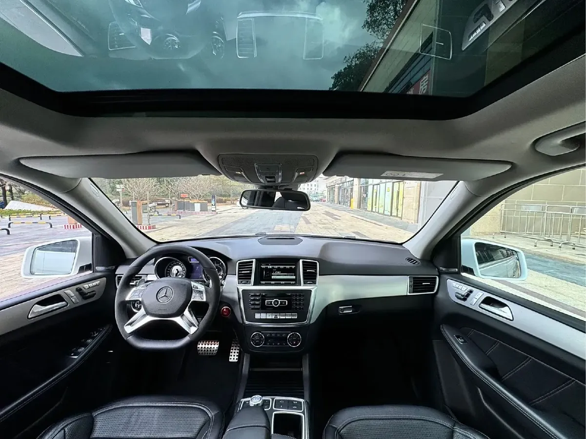 2012 Mercedes-Benz M AMG 5.5T 525HP V8 7AT,autocango,china used car exporter,china ev exporter,chinese used car exporter,chinese used ev exporter