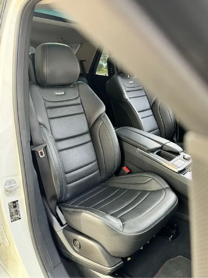 2012 Mercedes-Benz M AMG 5.5T 525HP V8 7AT,autocango,china used car exporter,china ev exporter,chinese used car exporter,chinese used ev exporter