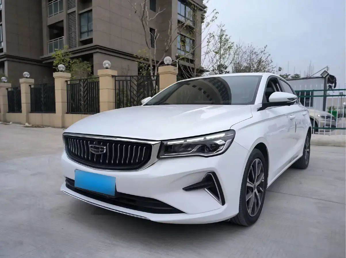 2022 Geely Emgrand 1.5L 114HP L4 CVT