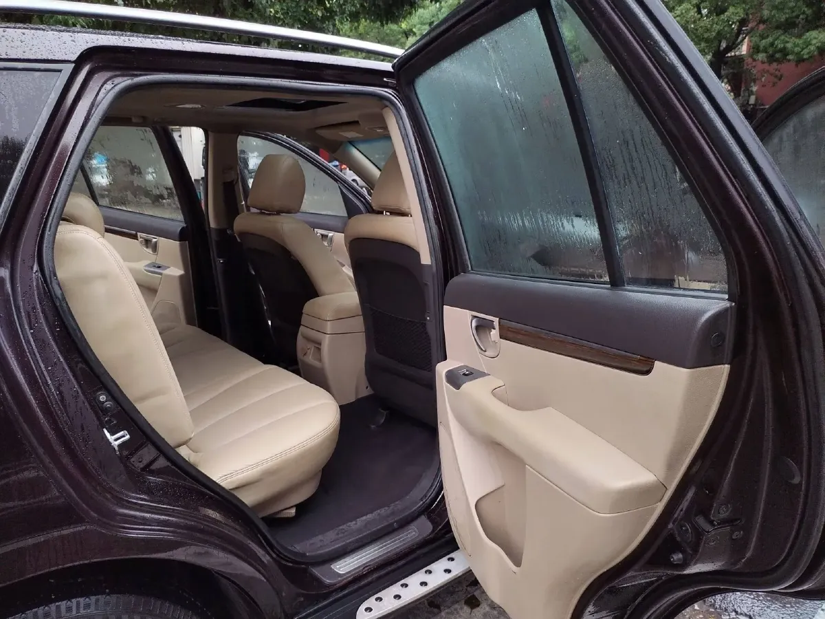 2010 Hyundai Santafe Classic 2.4L 174HP L4 6AT,autocango,china used car exporter,china ev exporter,chinese used car exporter,chinese used ev exporter