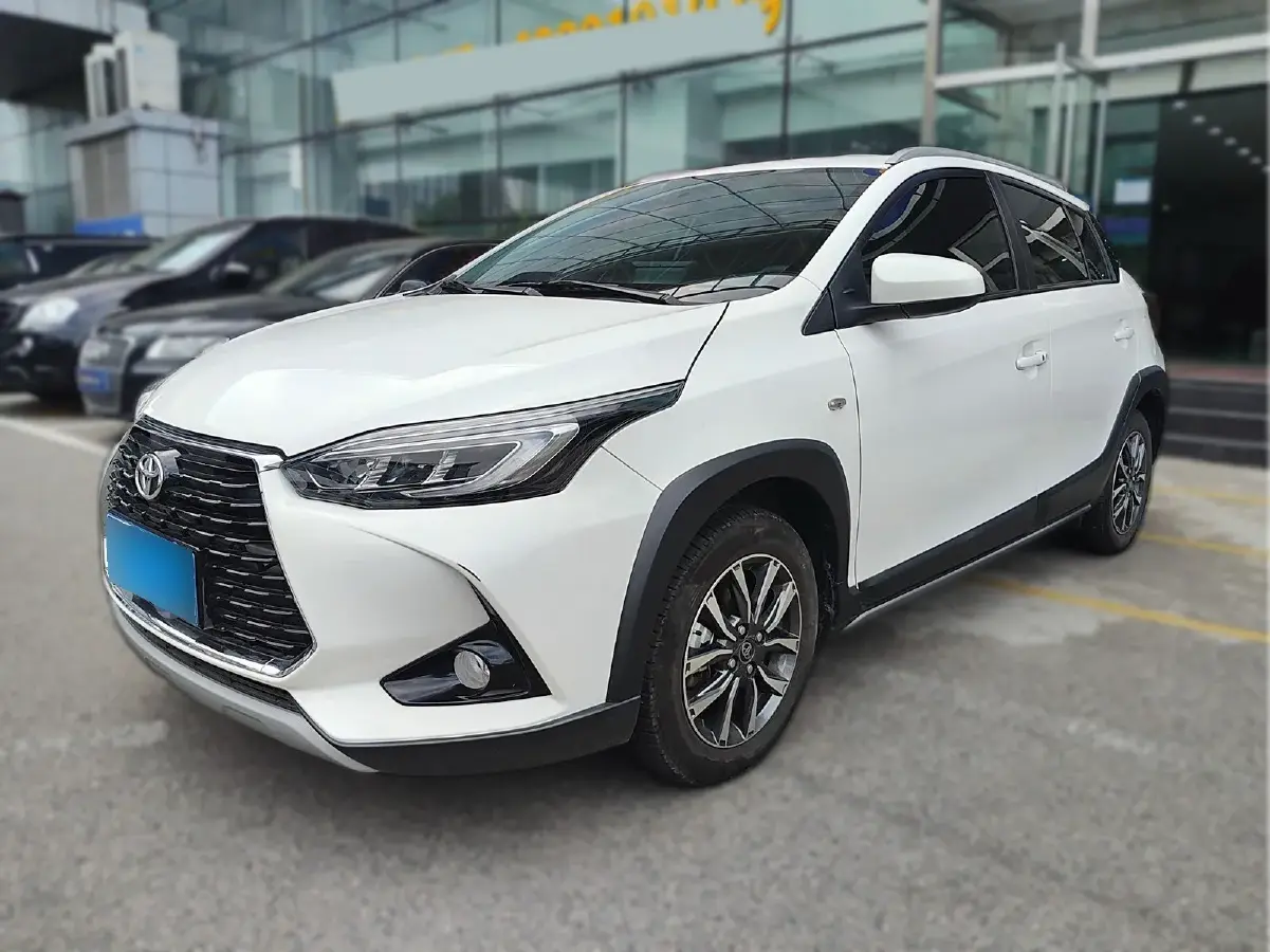 2022 Toyota Yaris L 1.5L 112HP L4 CVT