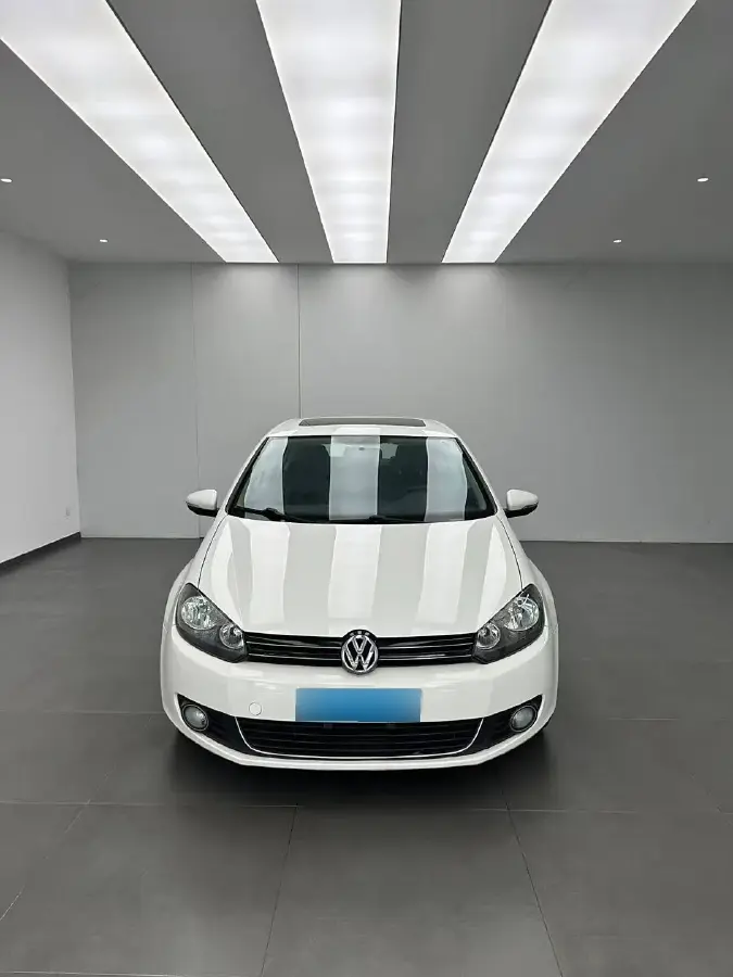 2012 Volkswagen Golf 1.4T 131HP L4 7DCT