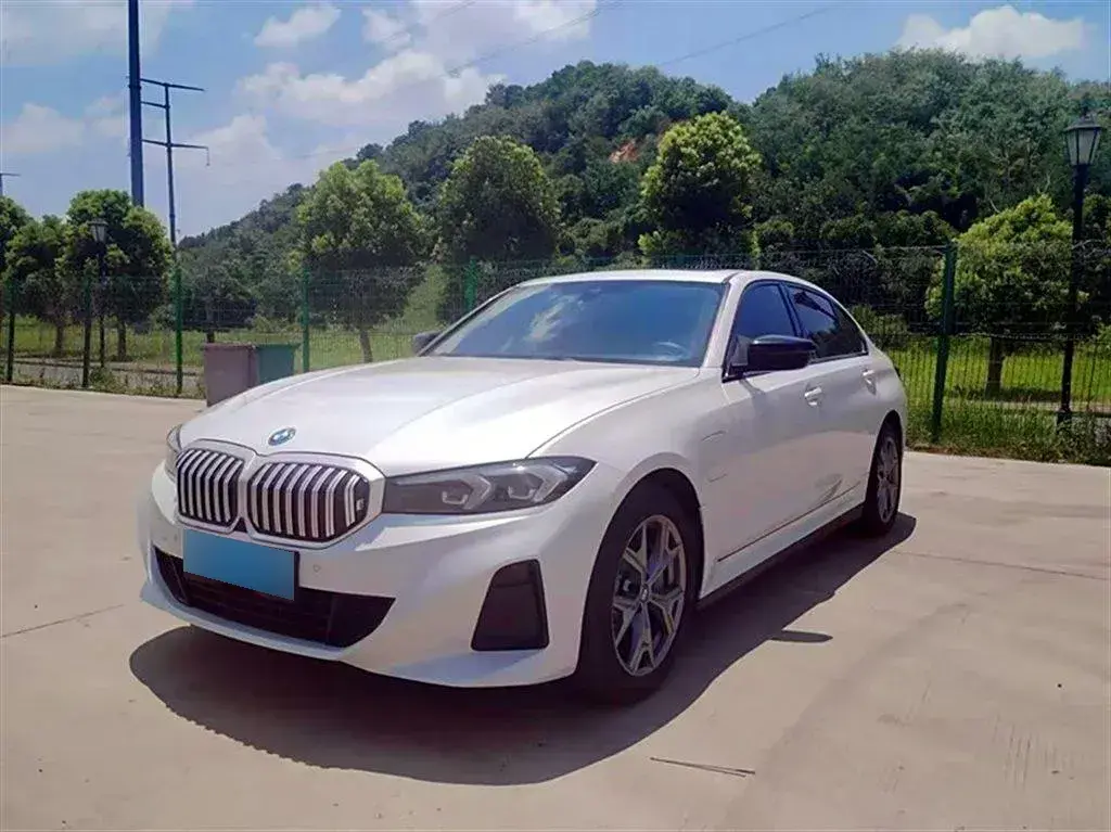 2022 BMW i3 BEV 70KWH