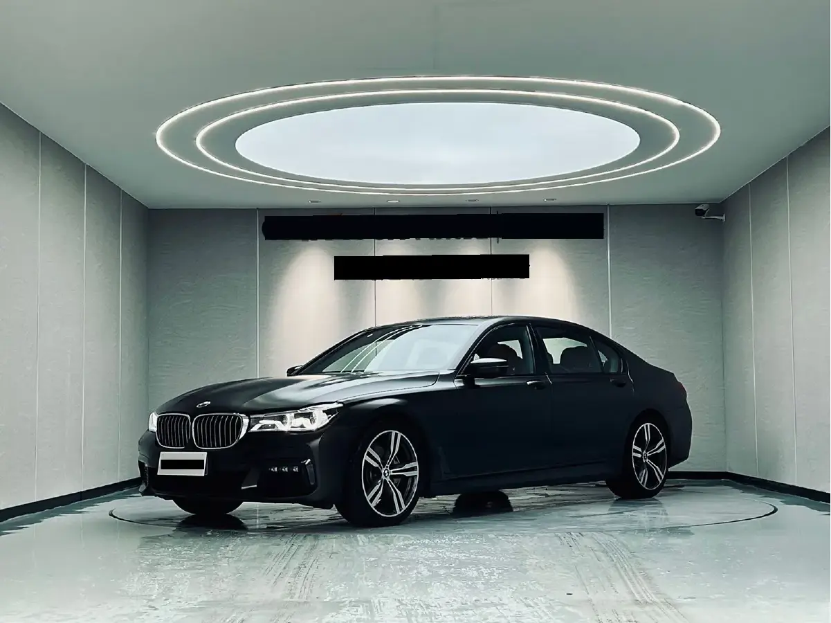 2018 BMW 7 Series 3.0T 326HP L6 8AT