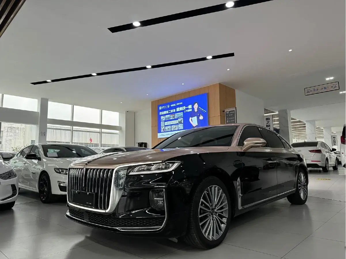 2020 HongQi H9 2.0T 252HP L4 7DCT