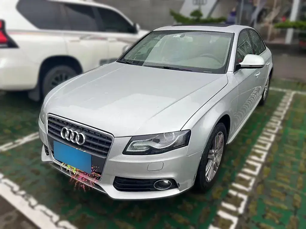 2012 Audi A4L 2.0T 180HP L4 CVT
