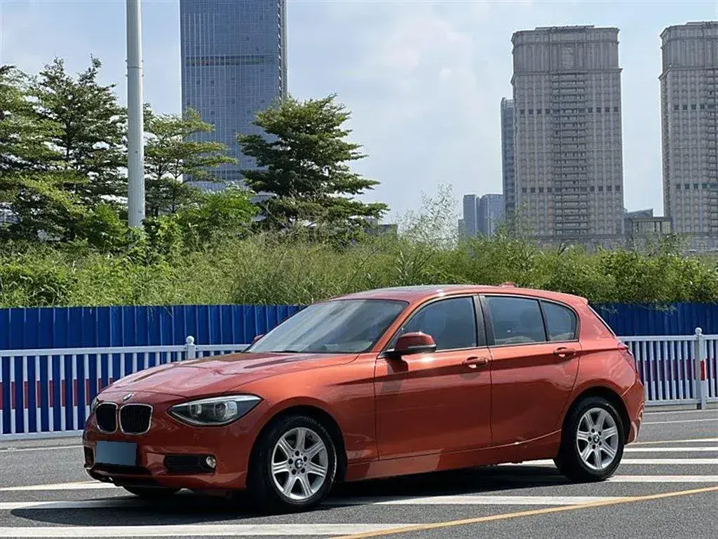 2013 BMW 1 Series 1.6T 136HP L4 8AT
