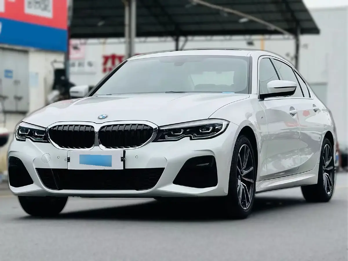 2022 BMW 3 Series 2.0T 156HP L4 8AT