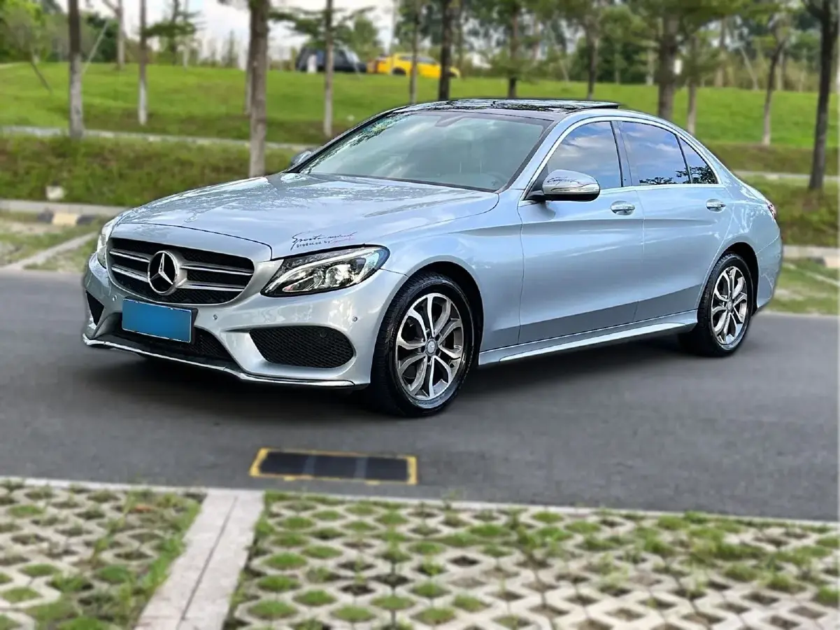 2015 Mercedes-Benz C Class 2.0T 184HP L4 7AT
