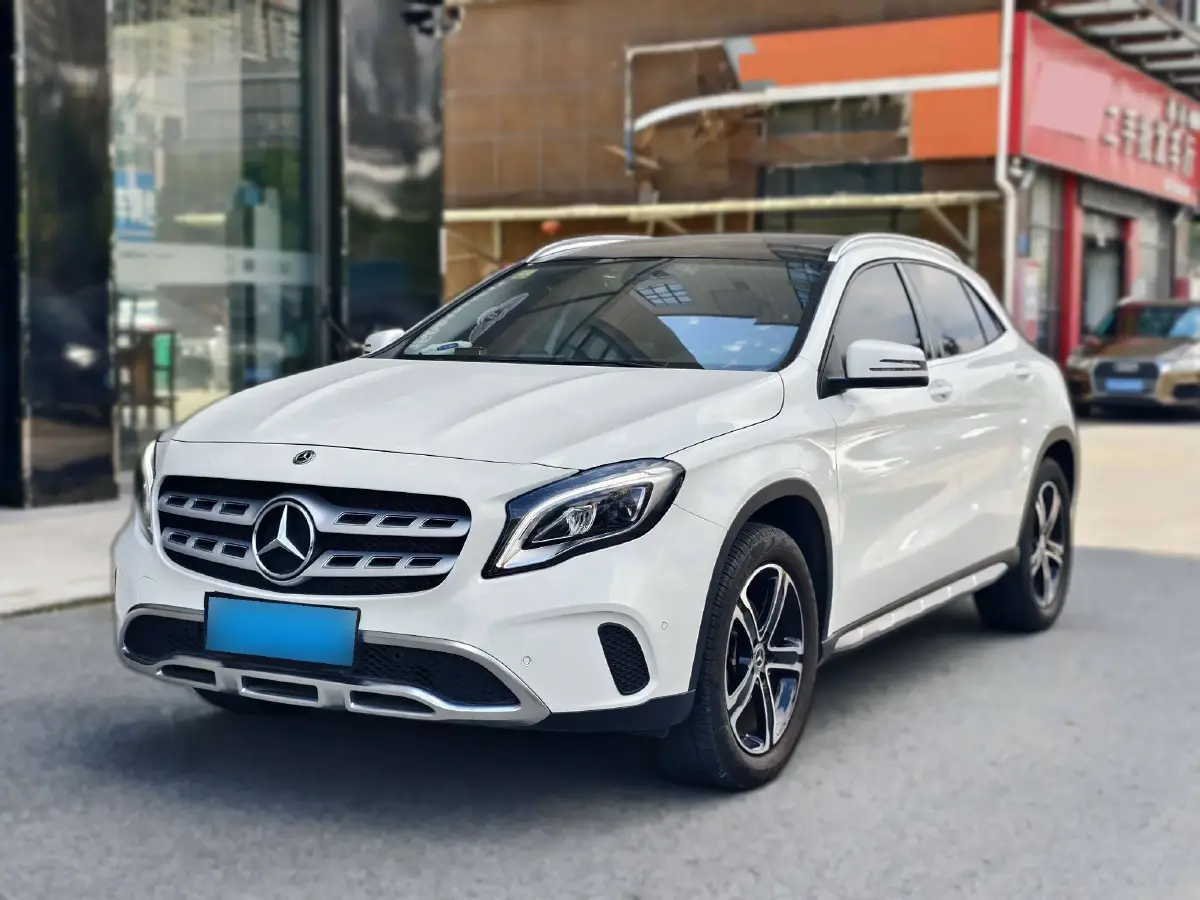 2018 Mercedes-Benz GLA Class 1.6T 156HP L4 7DCT