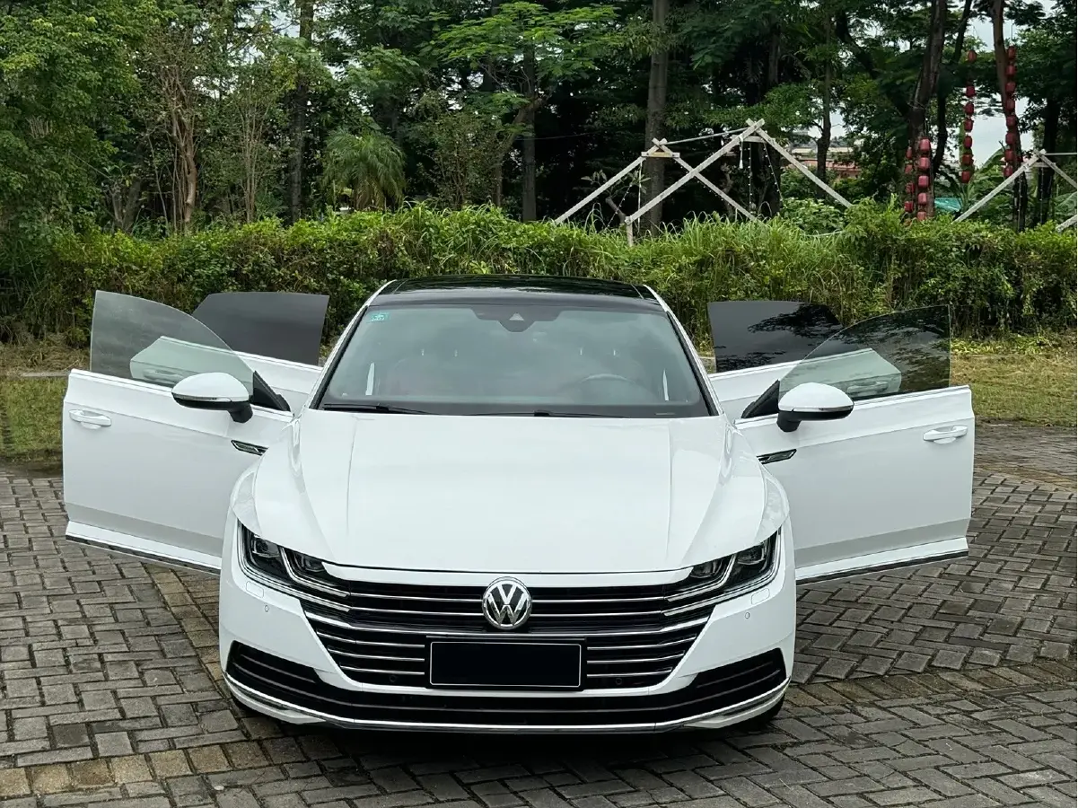2019 Volkswagen CC 2.0T 186HP L4 7DCT