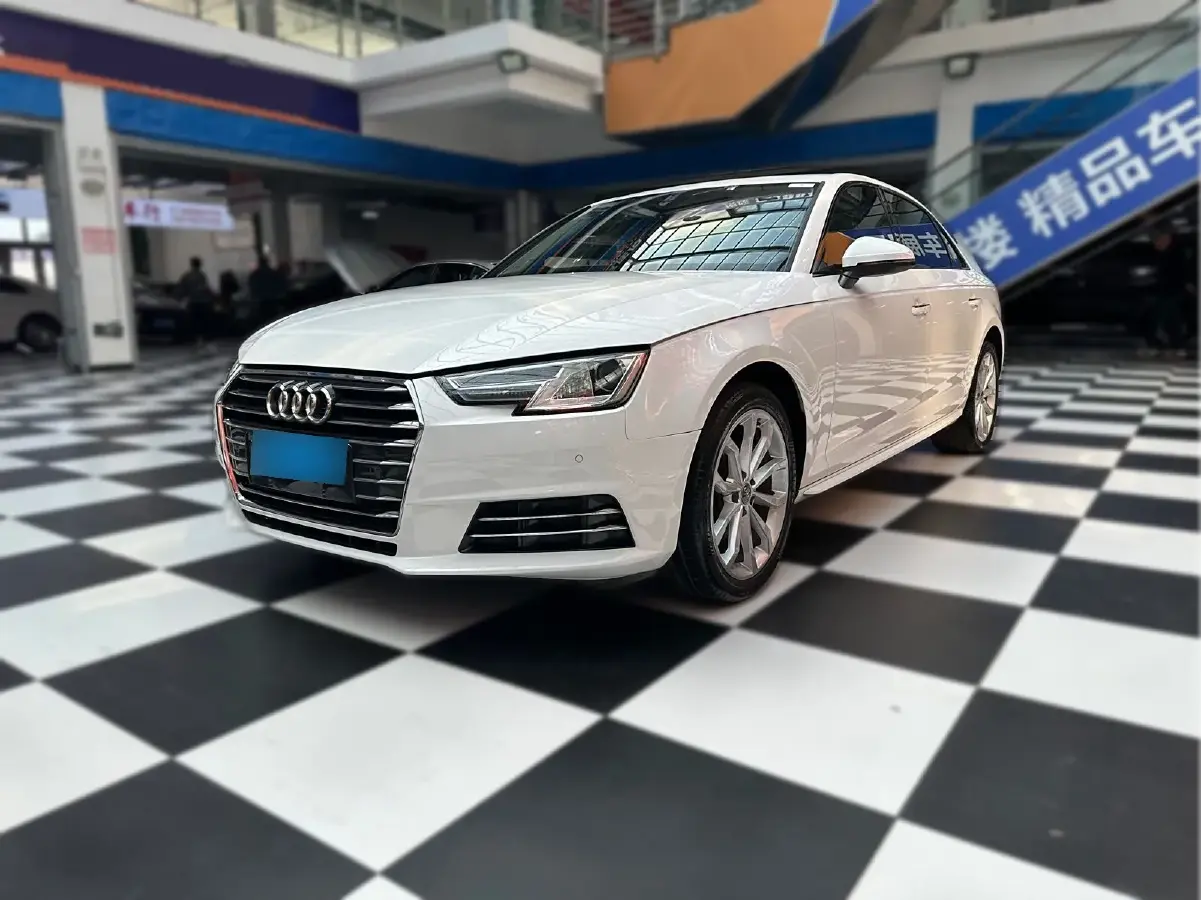 2018 Audi A4L 2.0T 190HP L4 7DCT