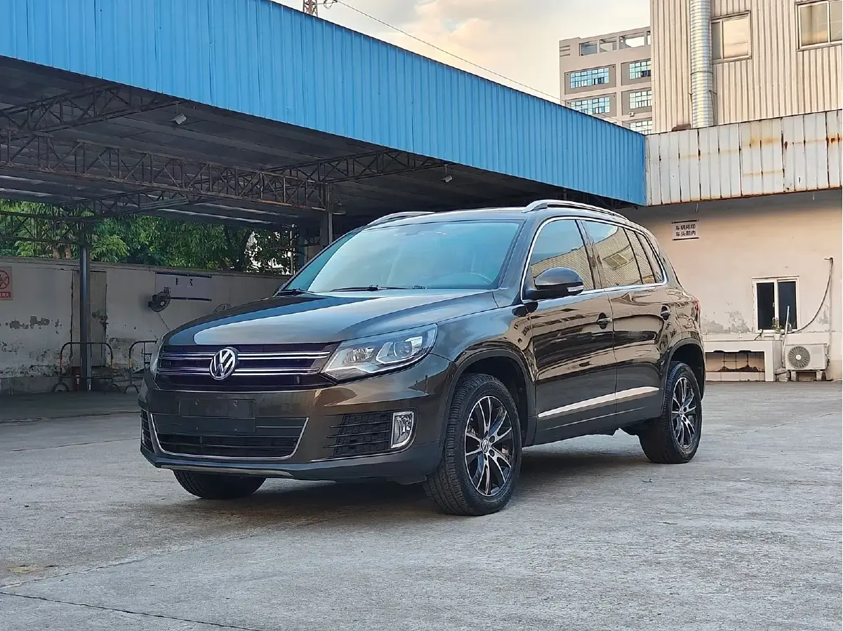 2015 Volkswagen Tiguan 1.8T 160HP L4 6AT