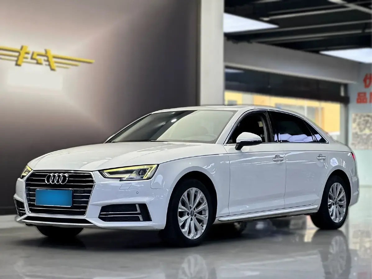2019 Audi A4L 2.0T 190HP L4 7DCT