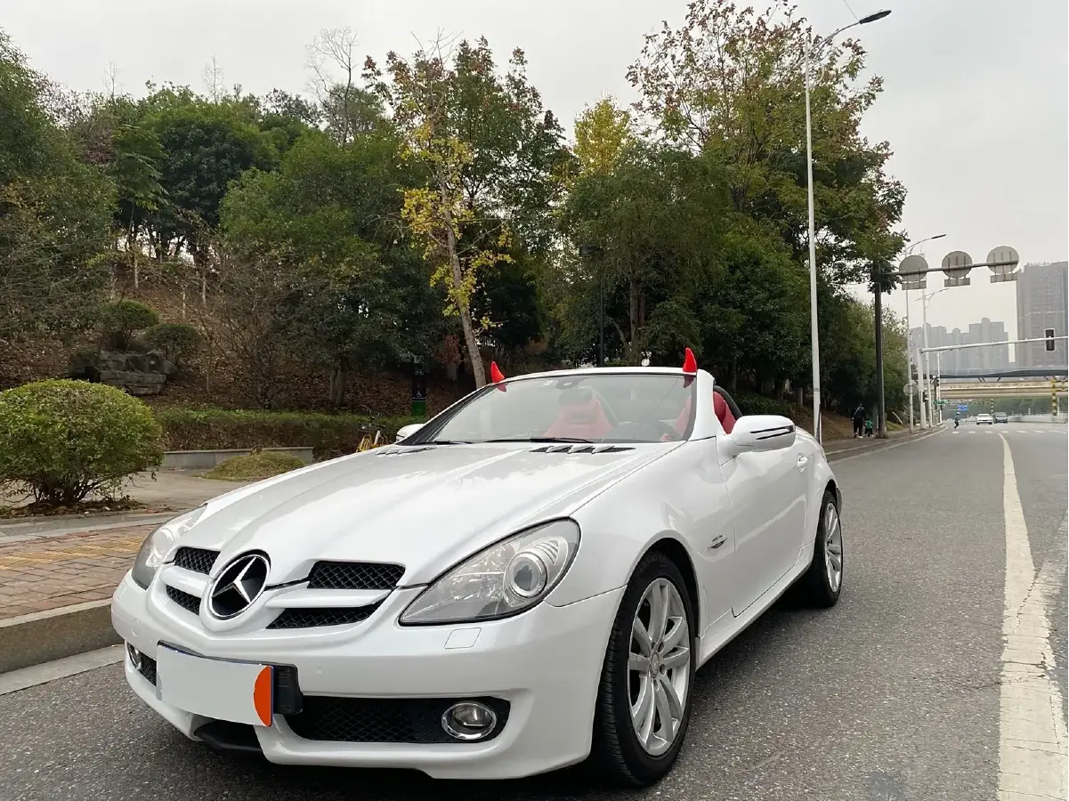 2011 Mercedes-Benz SLK Class 1.8T 184HP L4 7AT
