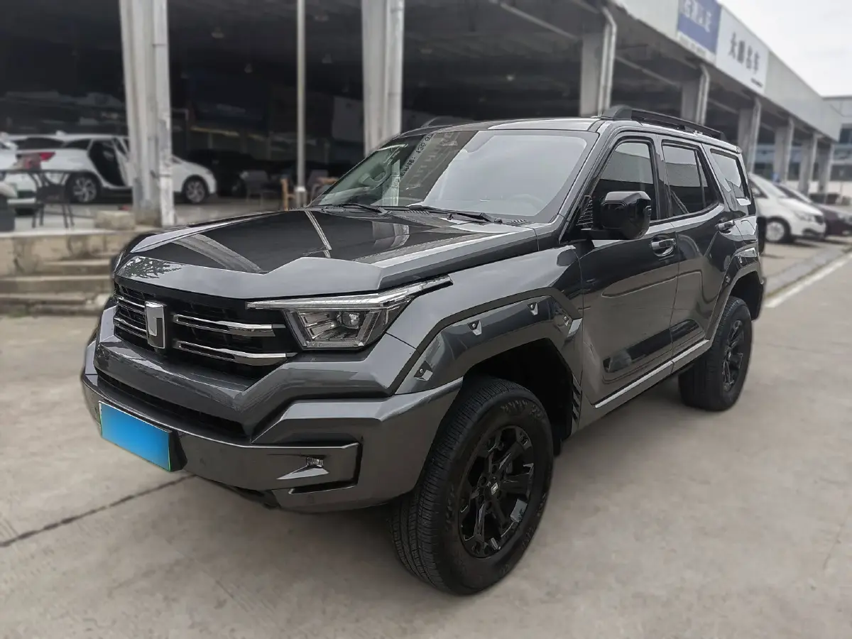 2023 Tank 400 2.0T 252HP L4 9AT PHEV 37.1KWH