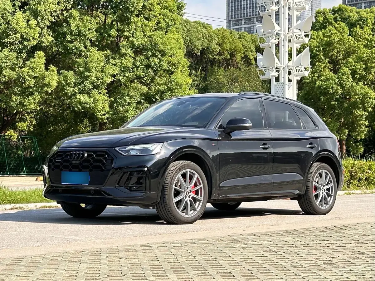 2022 Audi Q5L 2.0T 190HP L4 7DCT