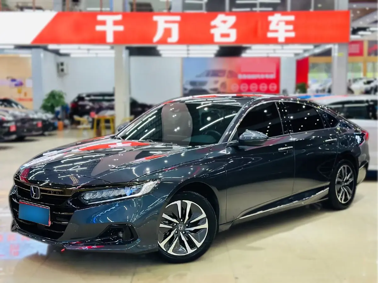 2022 Honda Accord 2.0L 146HP L4 E-CVT Hybrid