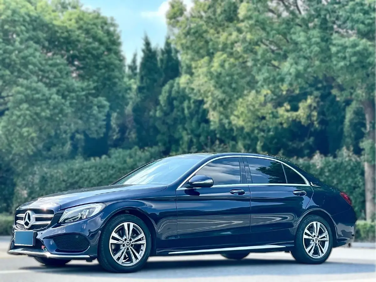 2018 Mercedes-Benz C Class 2.0T 184HP L4 9AT
