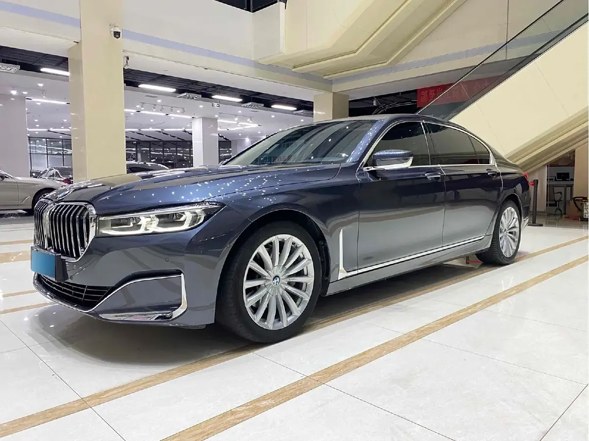 2019 BMW 7 Series 2.0T 265HP L4 8AT